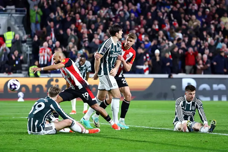 Soi Kèo Nhà Cái Brentford vs MU - NHA, 20:00, 4/5/2025 Phong độ Brentford vs MU - Nỗ lực có điểm